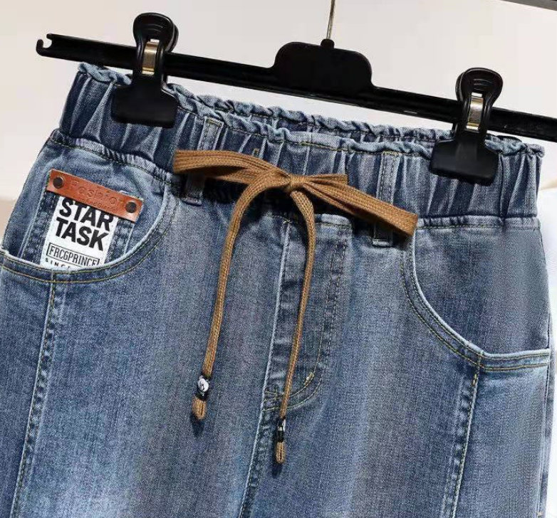 Women's skinny jeans spring and autumn